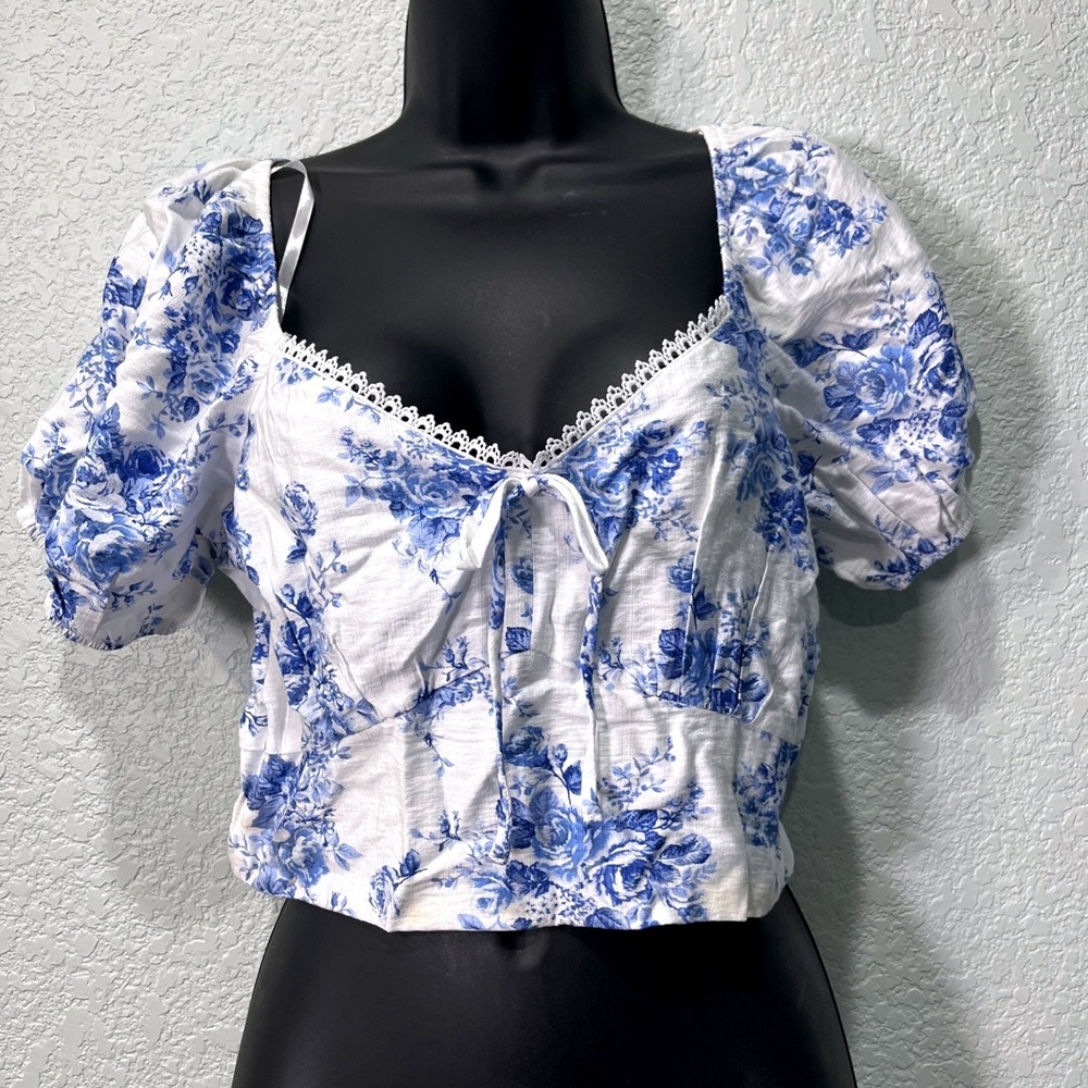 Monteau Crop Top Womens L White Blue Floral Sweetheart Lace Smocked Puff Sleeve